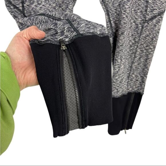 Lululemon Rebel Runner Crop Spaced Out Space Dye Size 12 - Picture 4 of 14